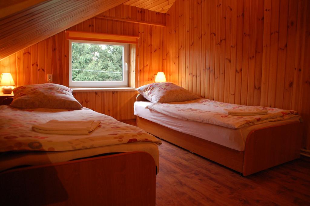 Agroturystyka Pod Swierkami Nadrybie Room photo